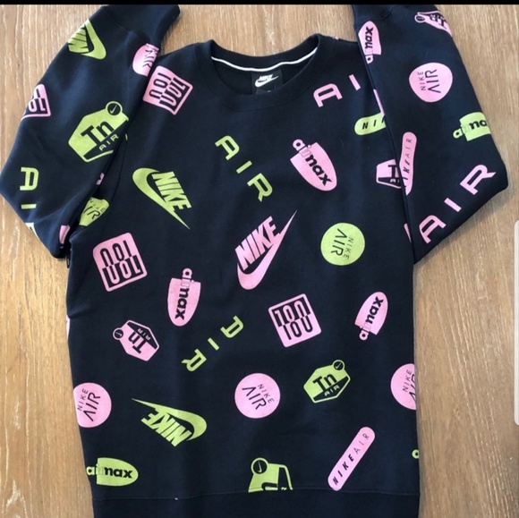 Nike Sweaters - Nike airmax logo crew M (price firm)